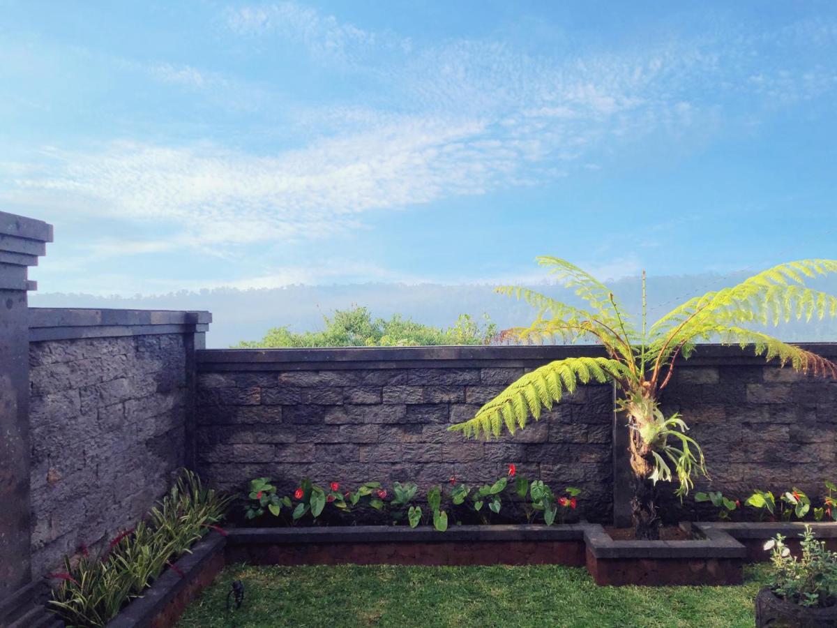 Buyan Lodge Lake View Villa Bedugul (Bali) Exterior foto