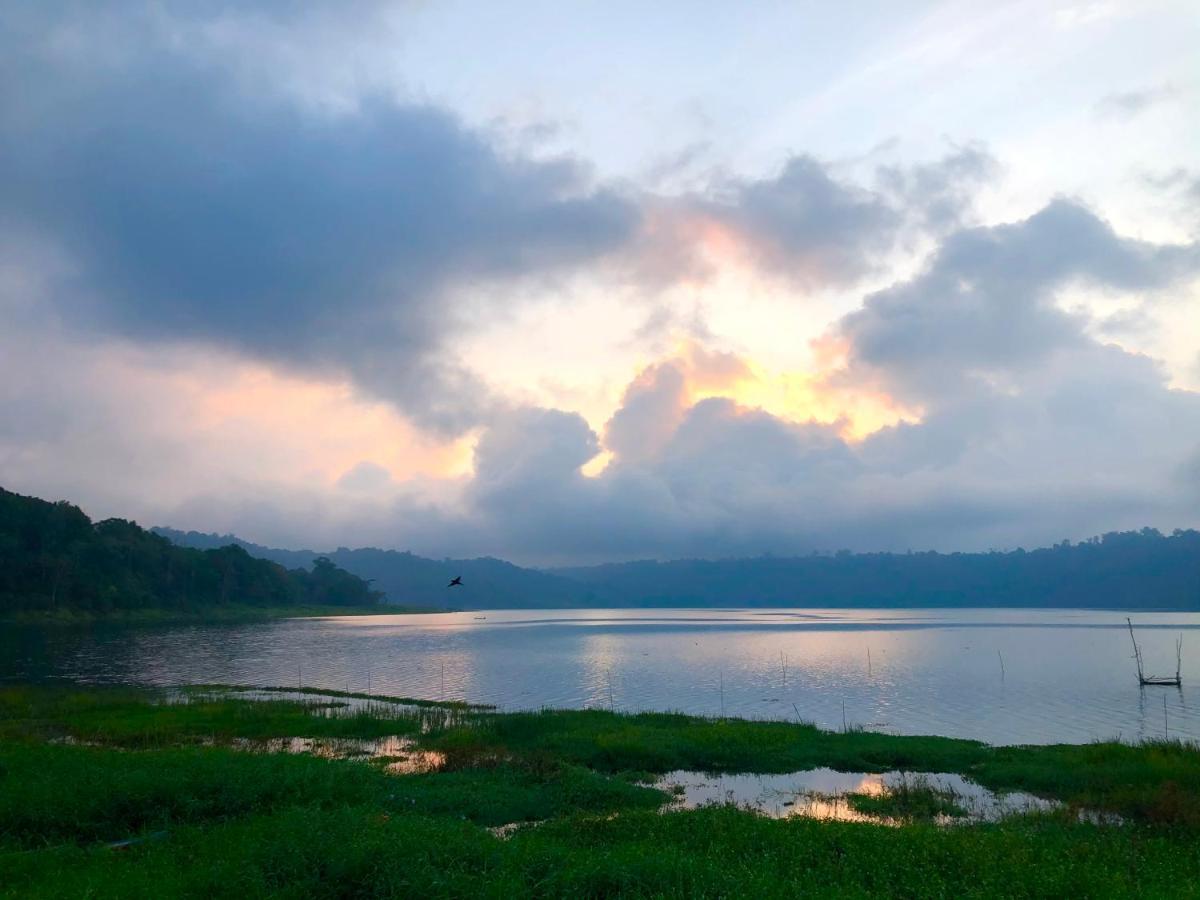 Buyan Lodge Lake View Villa Bedugul (Bali) Exterior foto